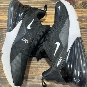 Women’s Nike Air Max 270